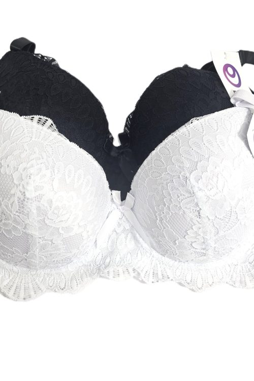 Sutien cu cupă plină, dantelat, cu sârmă.