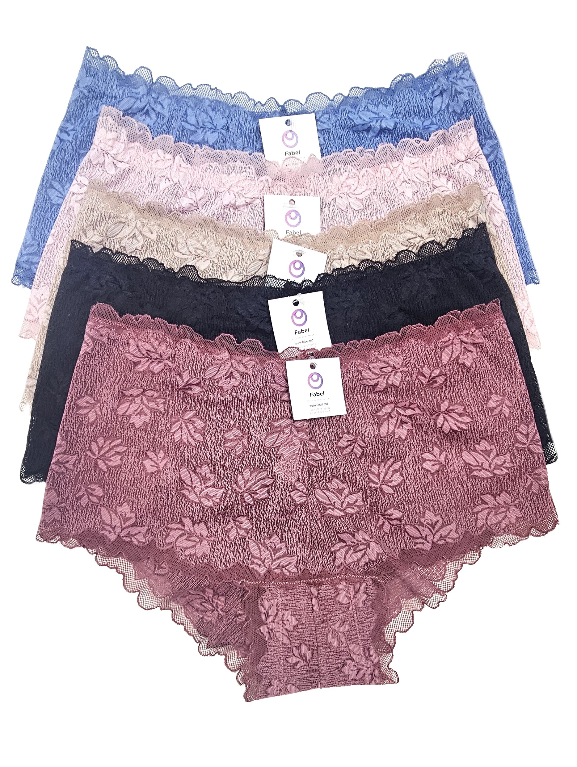 Chiloți din dantelă florală.