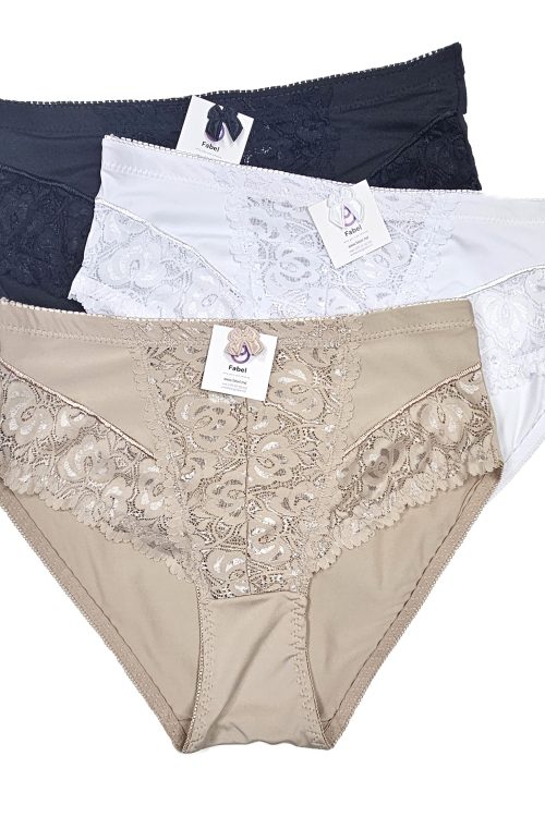 Chiloț clasic cu talie înaltă.