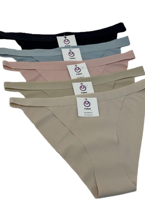 Slip din microfibră cu talie joasă.