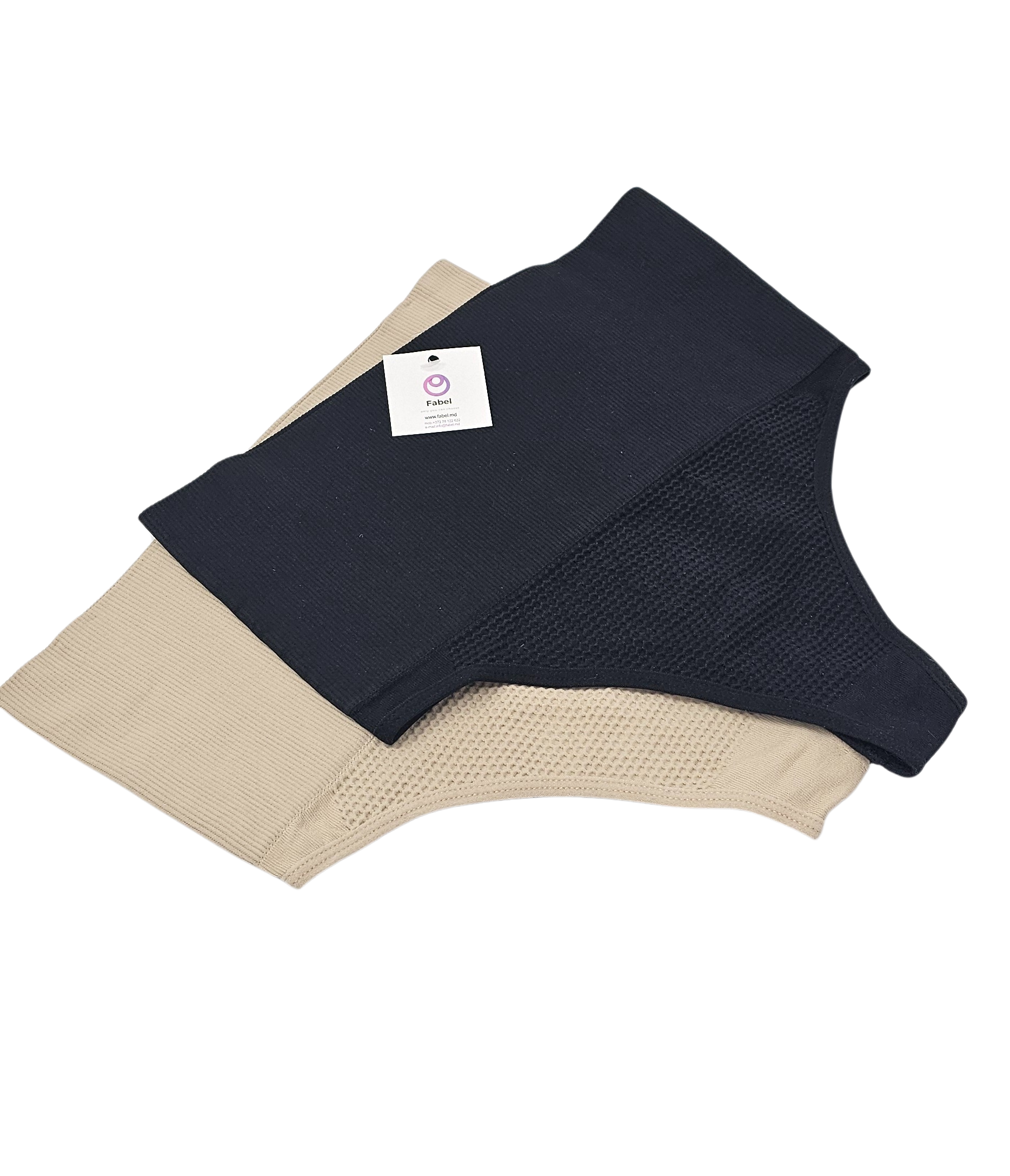 Tanga modelatoare cu talie înaltă.