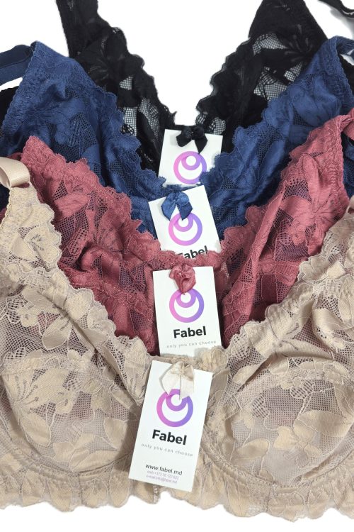 Sutien de dantelă cu sârmă.