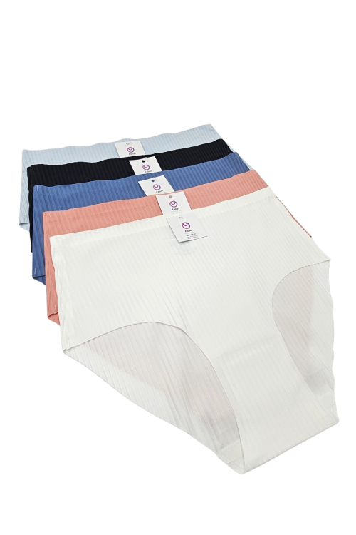 Chiloți clasici cu talie înaltă.