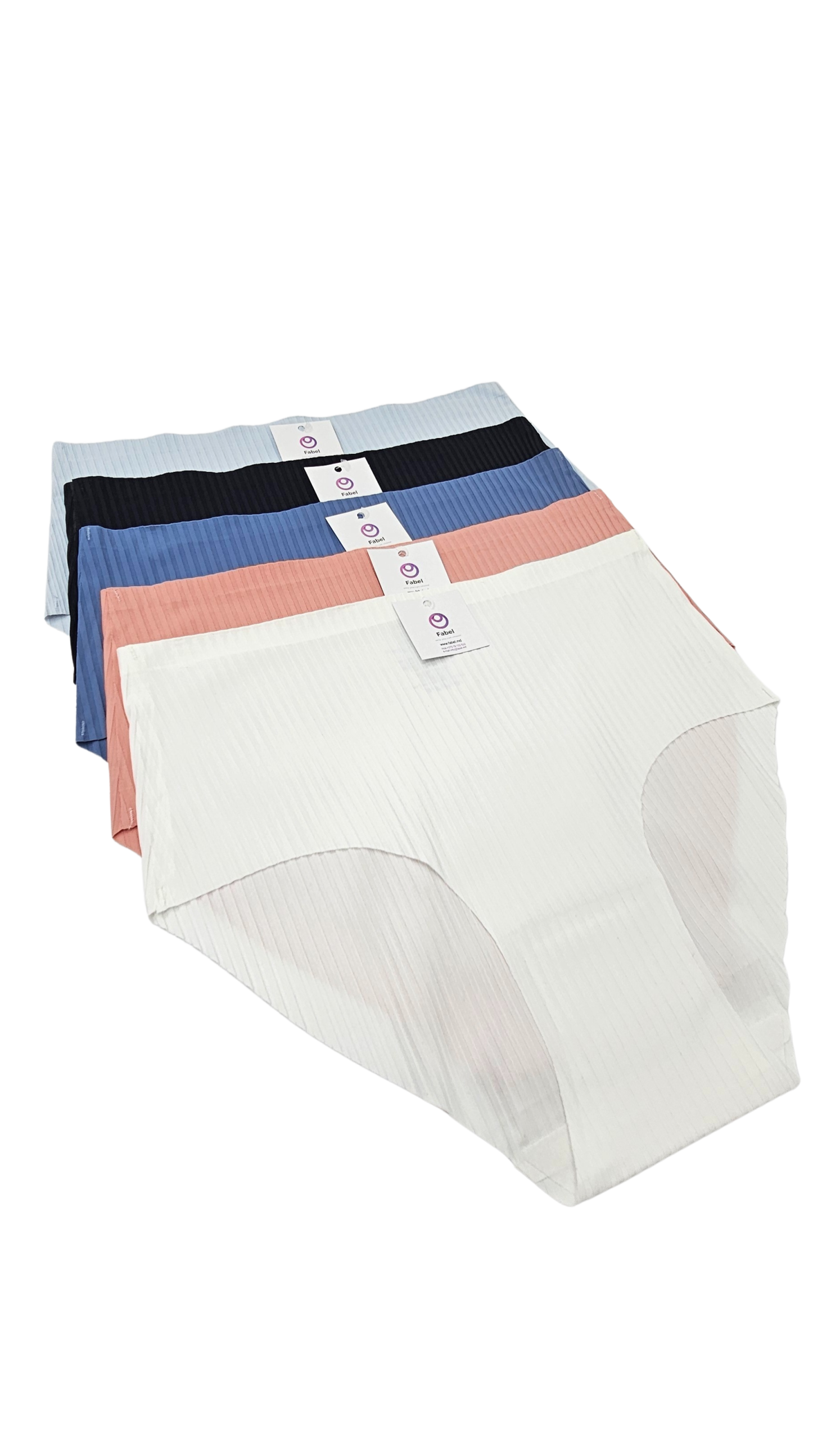 Chiloți clasici cu talie înaltă.