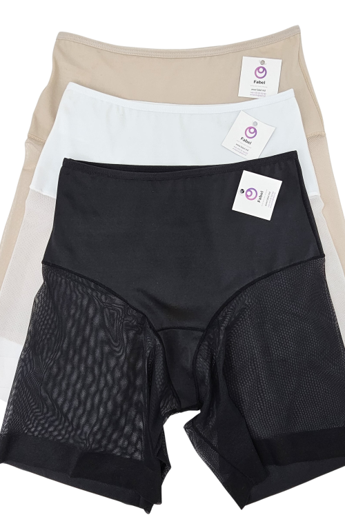 Pantaloni scurți modelatori, cu talie înaltă, făra fir.